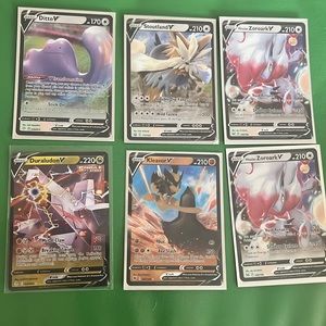 100+ Pokémon cards